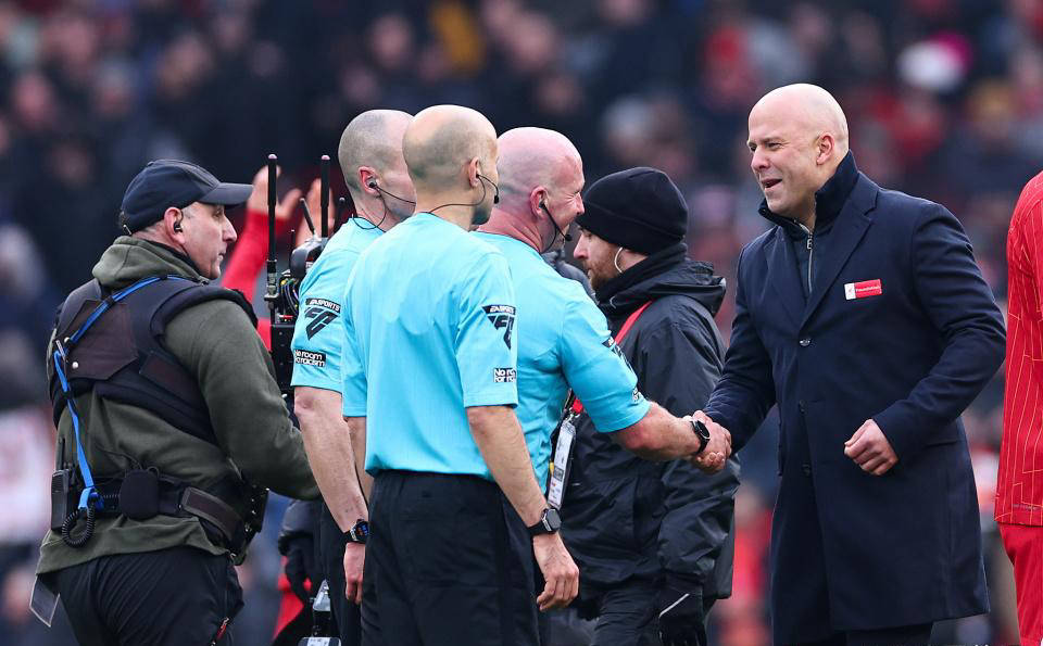 熊猫体育app-利物浦客场险胜,下一轮战事再掀高潮