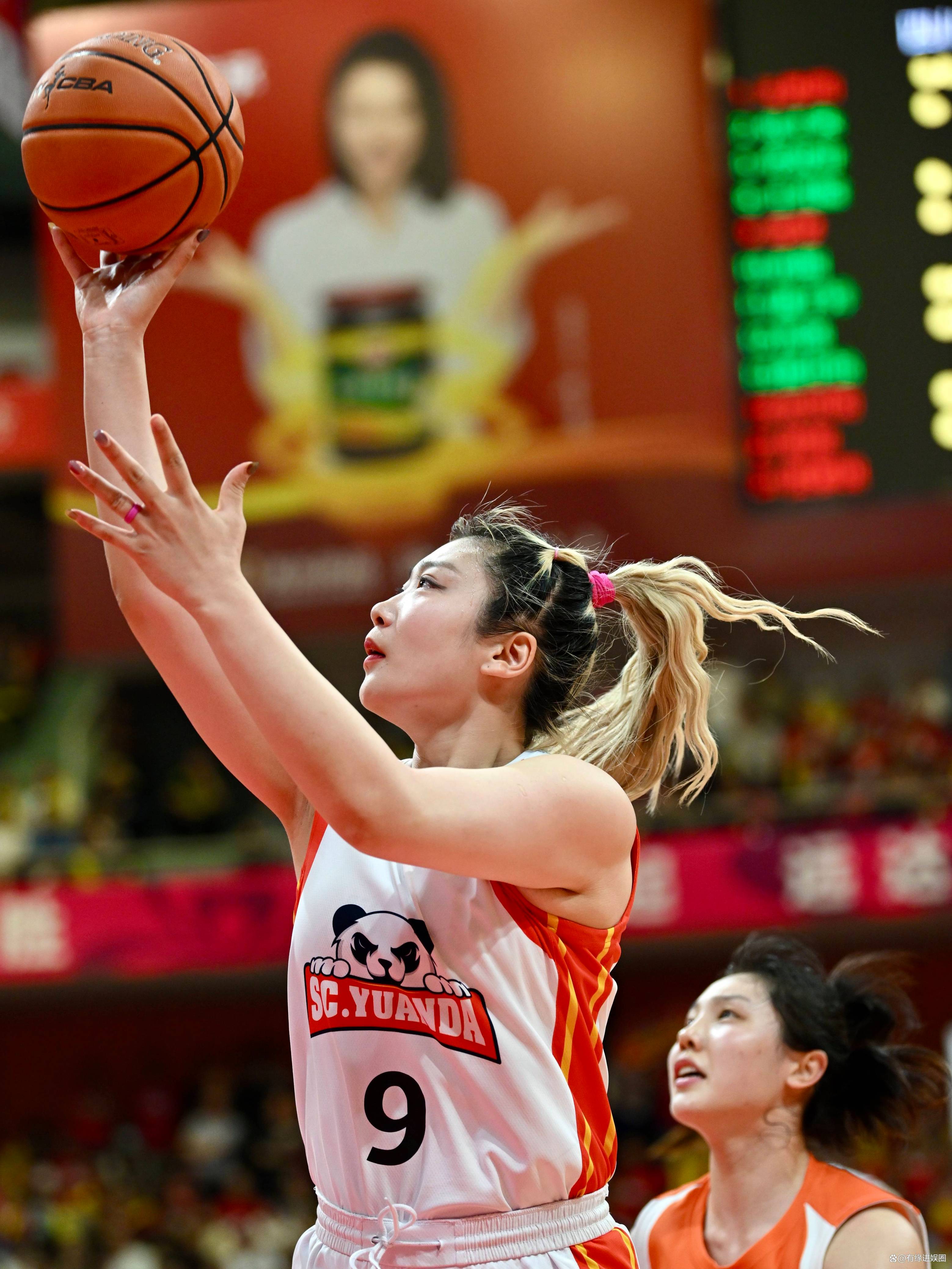 湖南队在最新一场比赛中全力争胜,跻身前三名的简单介绍 湖南队在最新一场比赛中全力争胜,跻身前三名的简单介绍