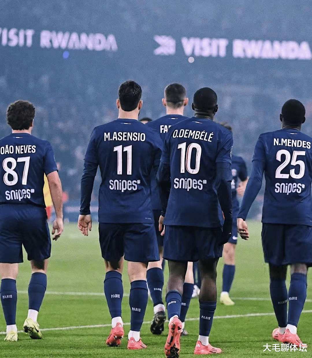 巴黎圣日耳曼队在客场大比分战胜对手,扩大领先优势的简单介绍 巴黎圣日耳曼队在客场大比分战胜对手,扩大领先优势的简单介绍