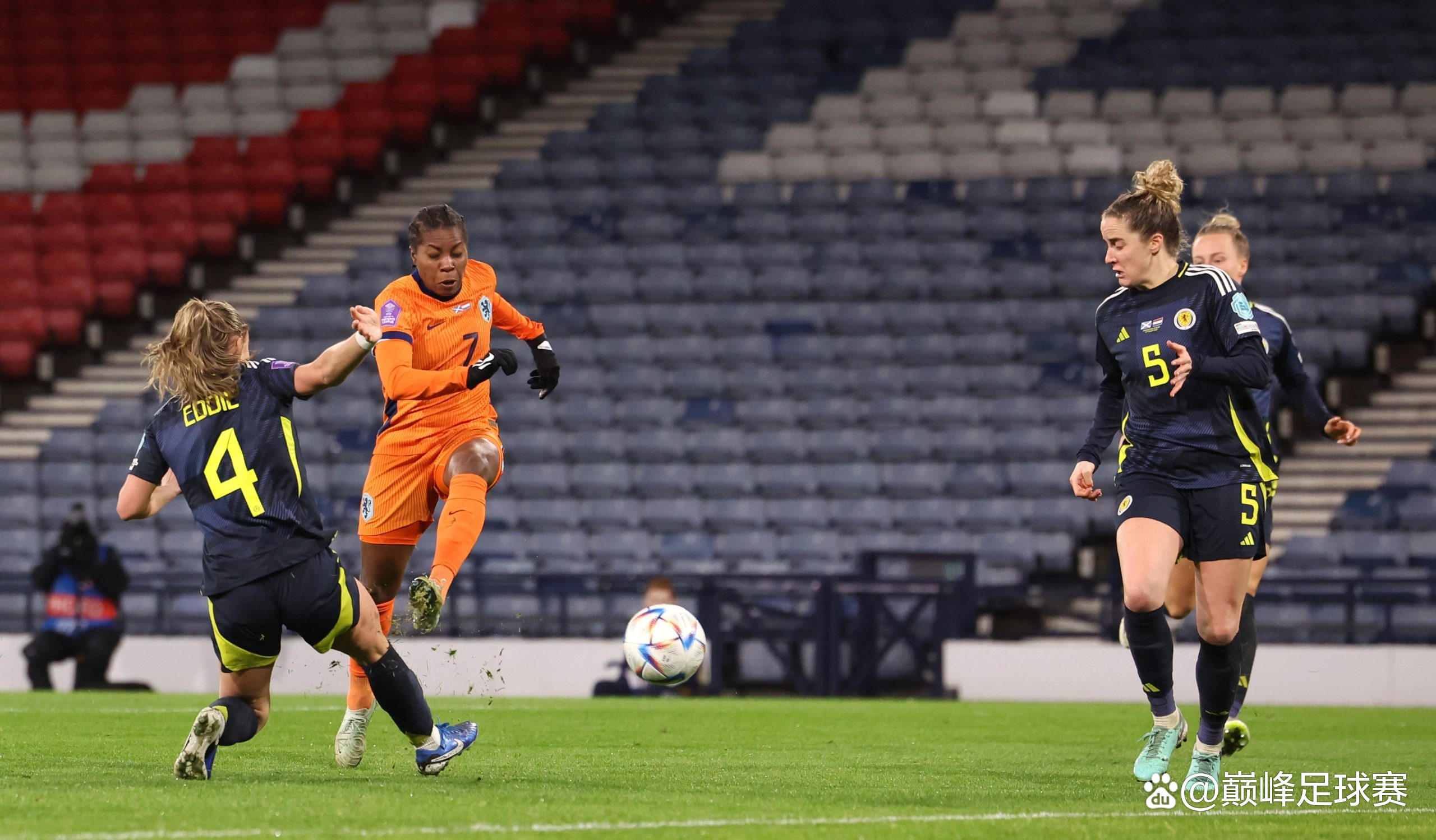 苏格兰队在客场比赛中取得关键胜利 苏格兰队在客场比赛中取得关键胜利