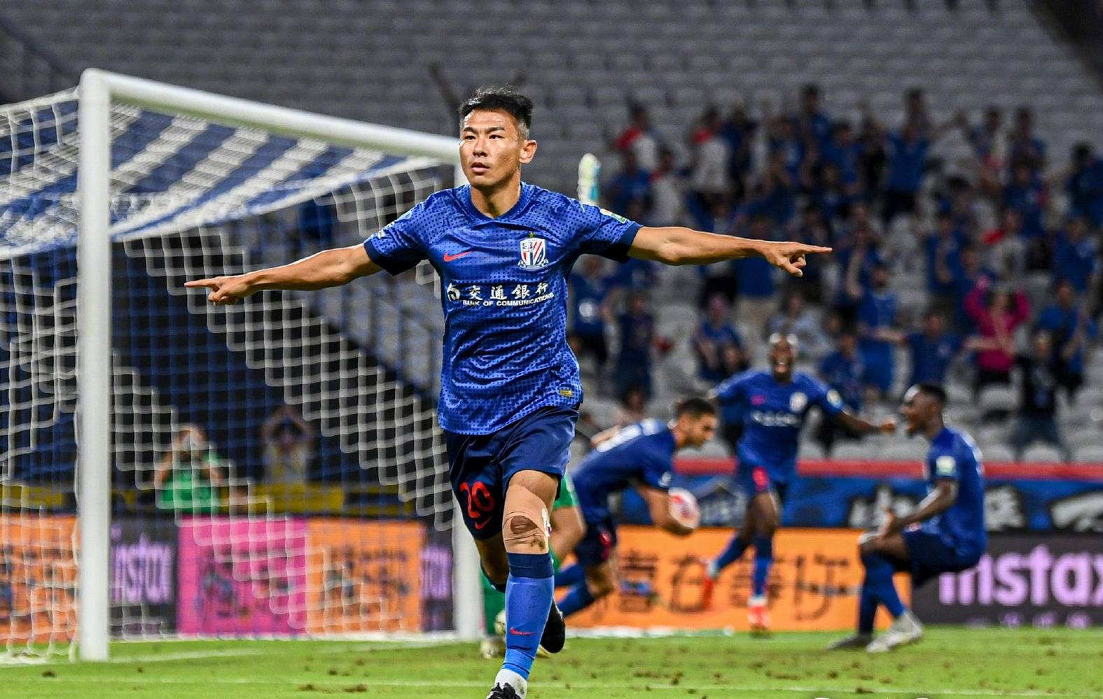 关于上海申花前锋连续进球,攻击力大增的信息 关于上海申花前锋连续进球,攻击力大增的信息