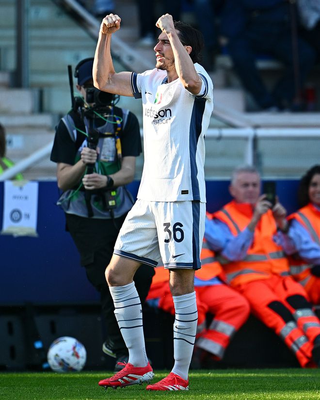 包含佛罗伦萨客场战平帕尔马,难分高下的词条 包含佛罗伦萨客场战平帕尔马,难分高下的词条