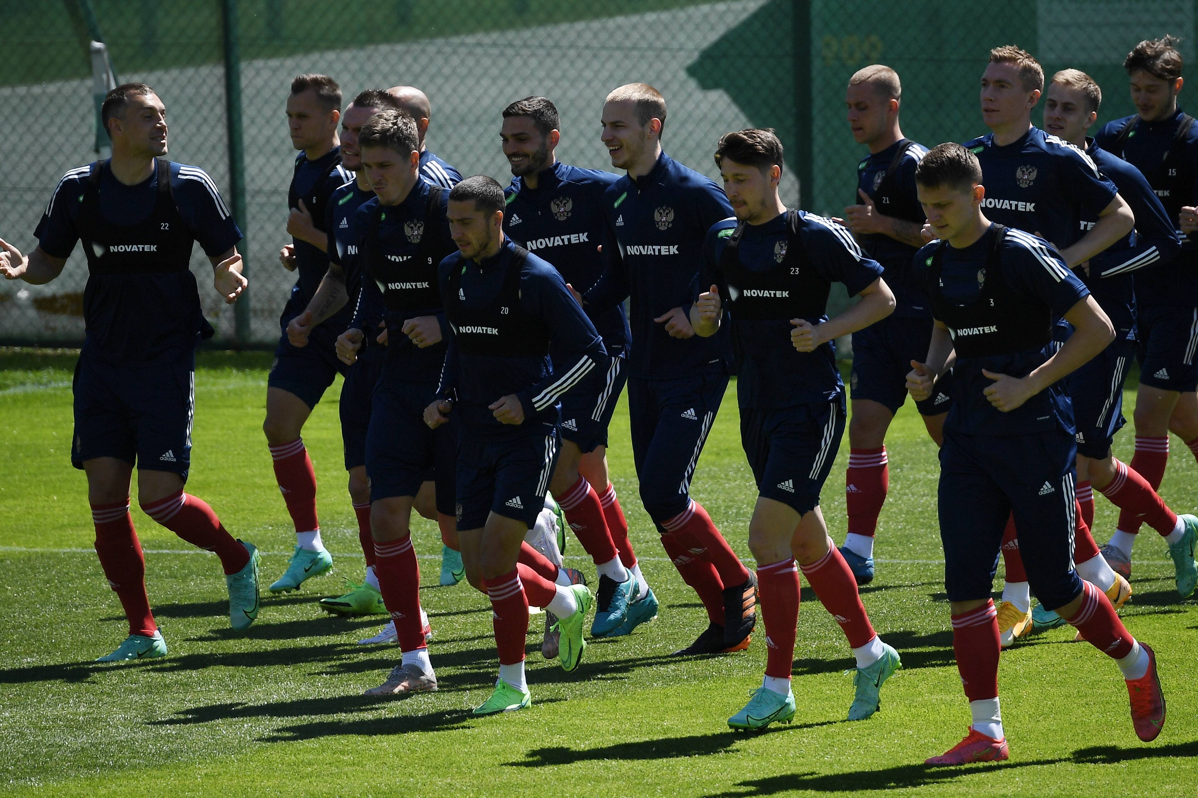 熊猫直播官网-俄罗斯运动员在足球赛事中取得成功