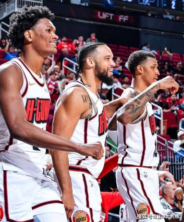 包含桑普多利亚坐拥主场优势,获得胜利的词条 包含桑普多利亚坐拥主场优势,获得胜利的词条