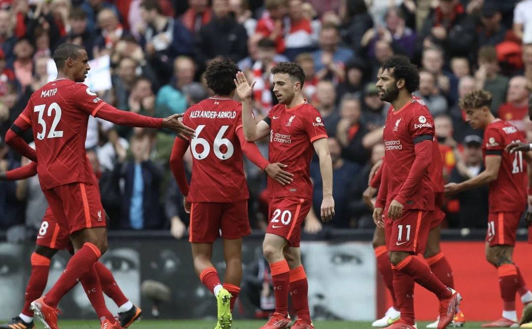 关于利兹联队主场大获全胜,球迷欢呼不已的信息 关于利兹联队主场大获全胜,球迷欢呼不已的信息