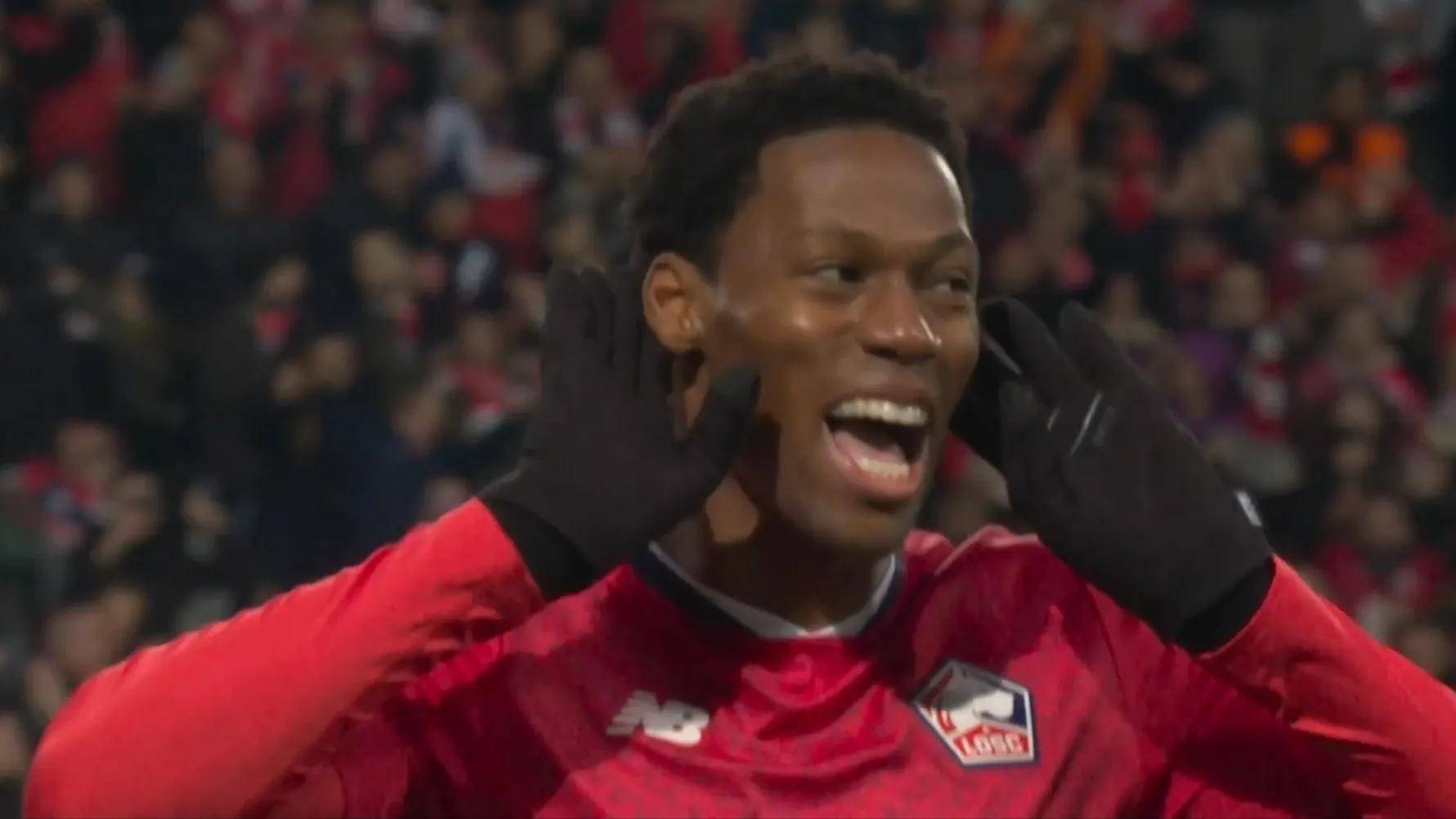 西班牙选手惊险逆转成功晋级 西班牙选手惊险逆转成功晋级