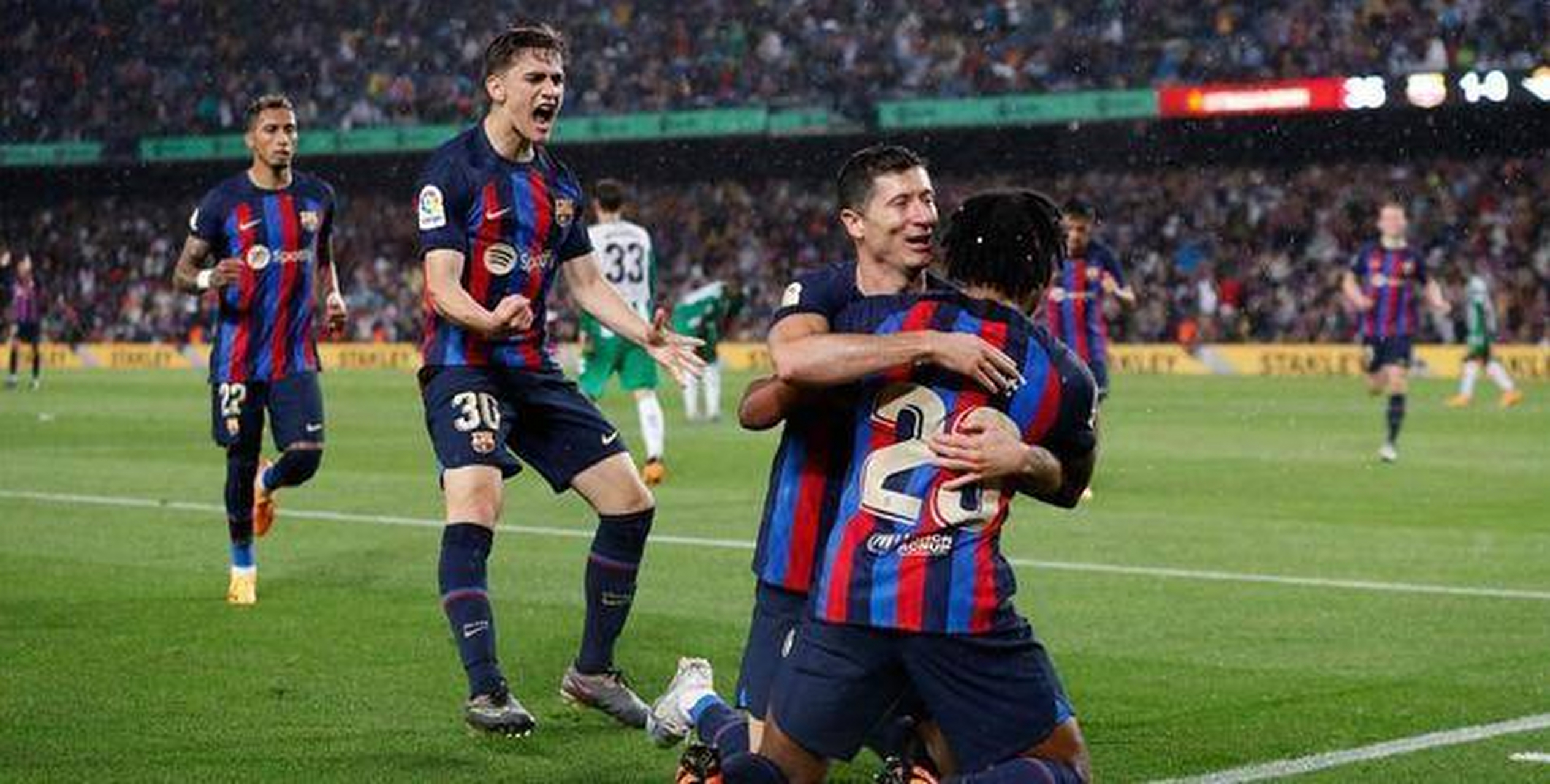 熊猫体育平台-包含意甲强强对话,尤文图斯是否能提前锁定冠军?的词条