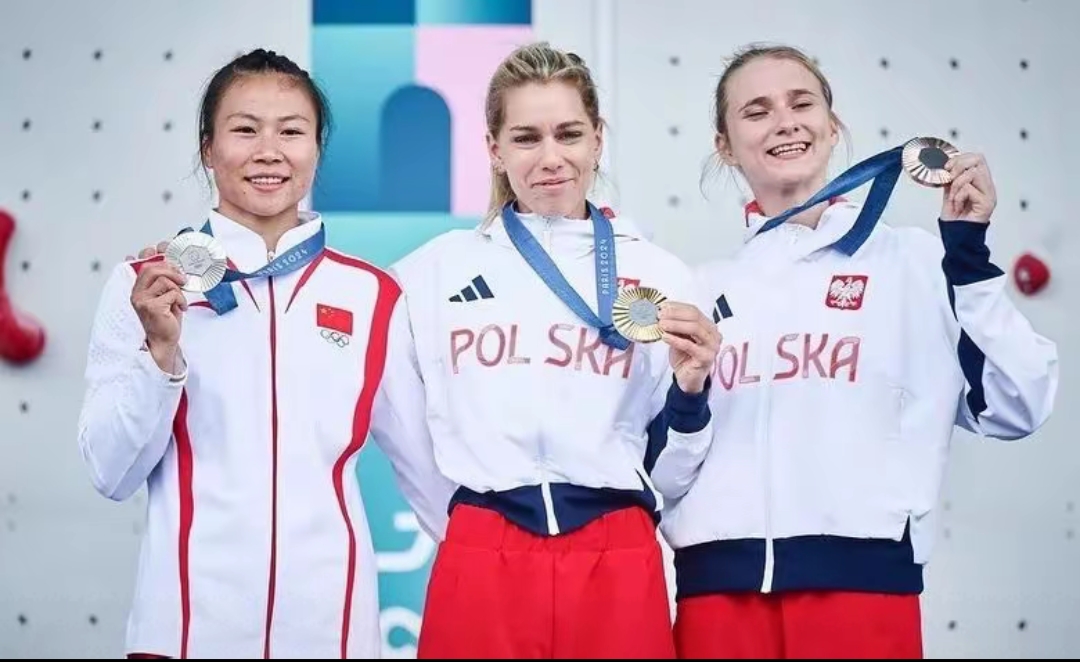 熊猫体育-波札那健儿实现突破夺得银牌