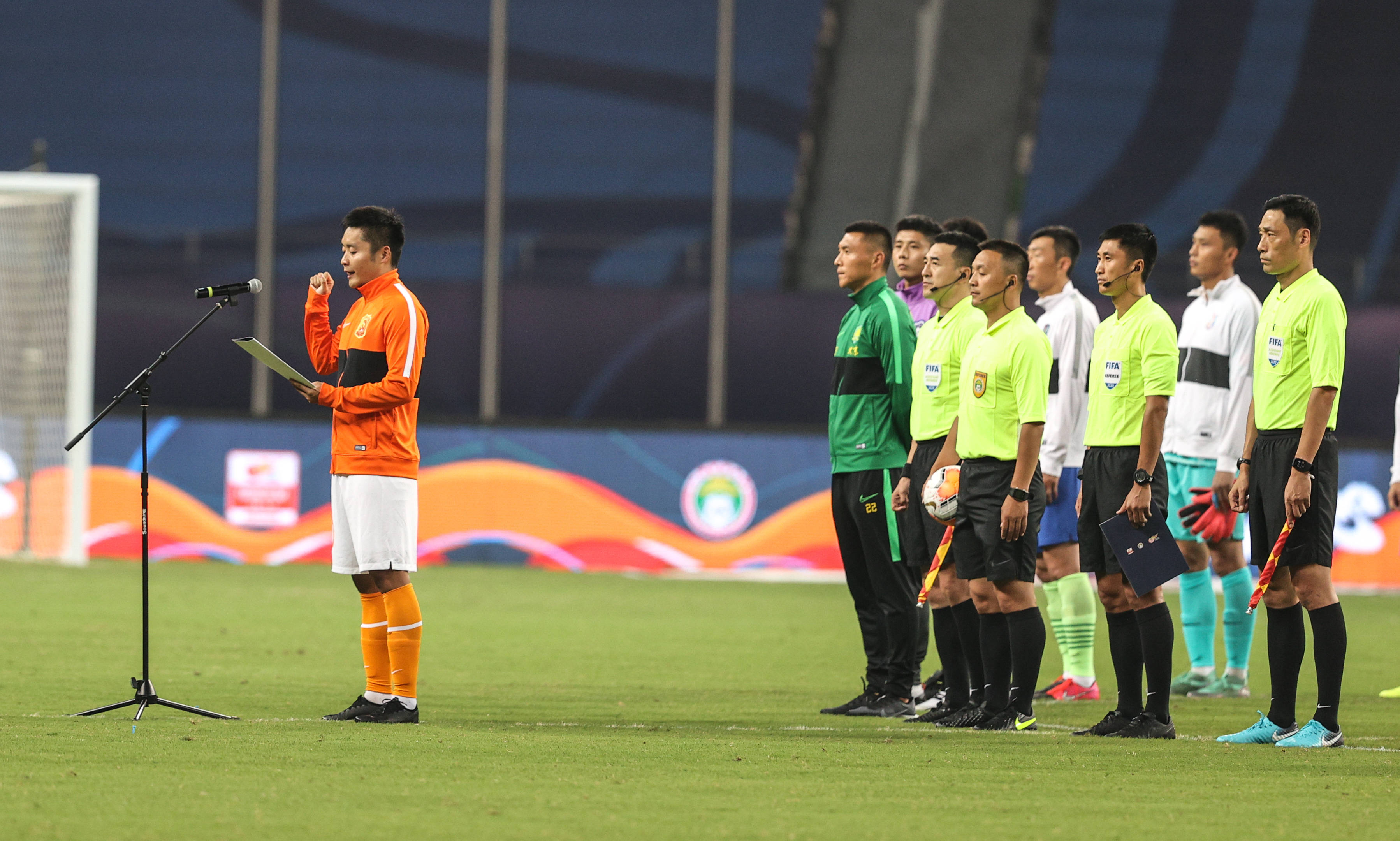 武汉卓尔主场大胜青岛黄海,实现四连胜 武汉卓尔主场大胜青岛黄海,实现四连胜