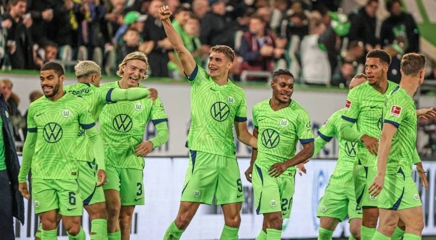 熊猫直播APP-沃尔夫斯堡主场逼平,难分高下的简单介绍