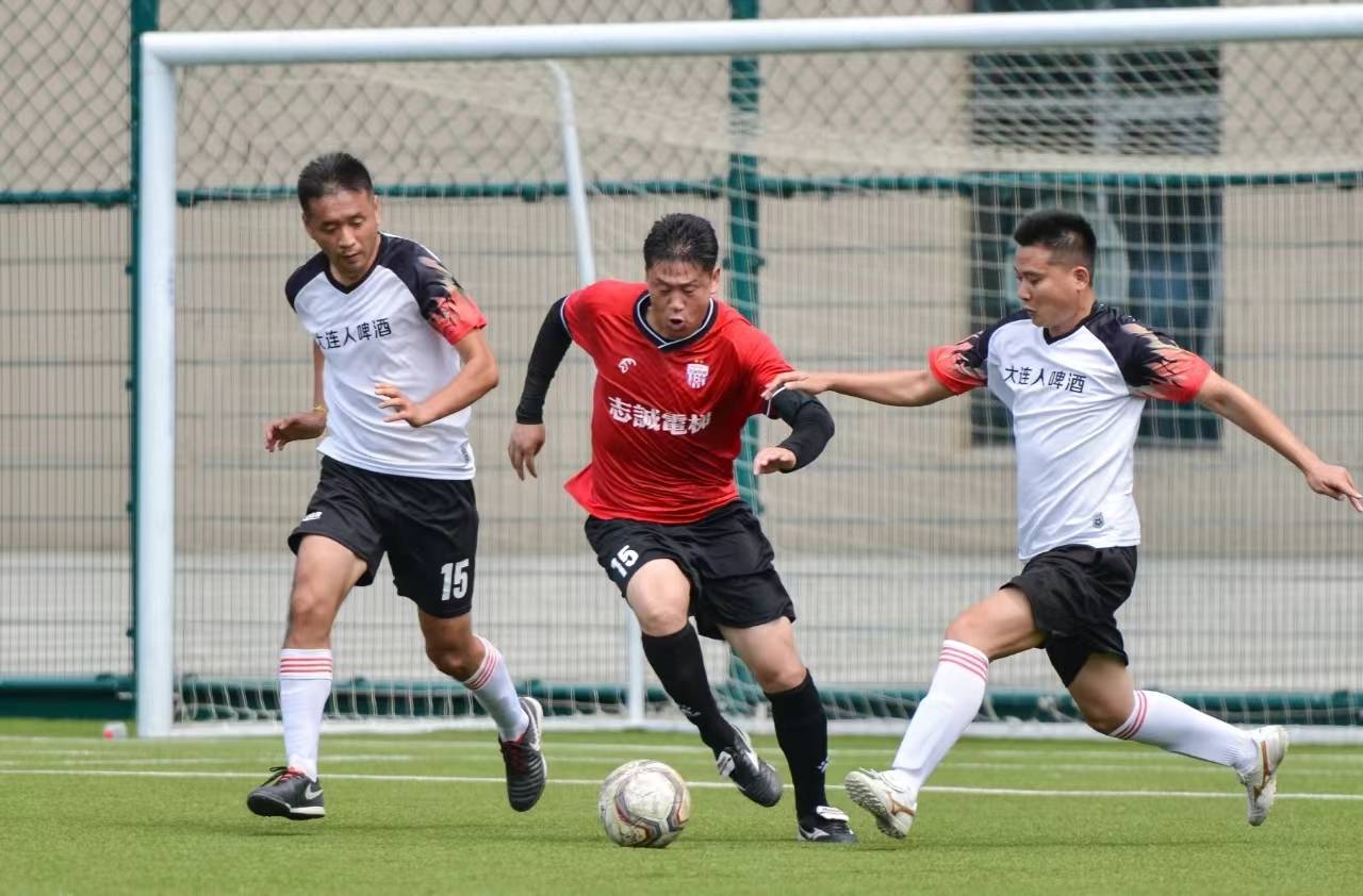 关于大连精英全力求胜,斗志昂扬的信息 关于大连精英全力求胜,斗志昂扬的信息