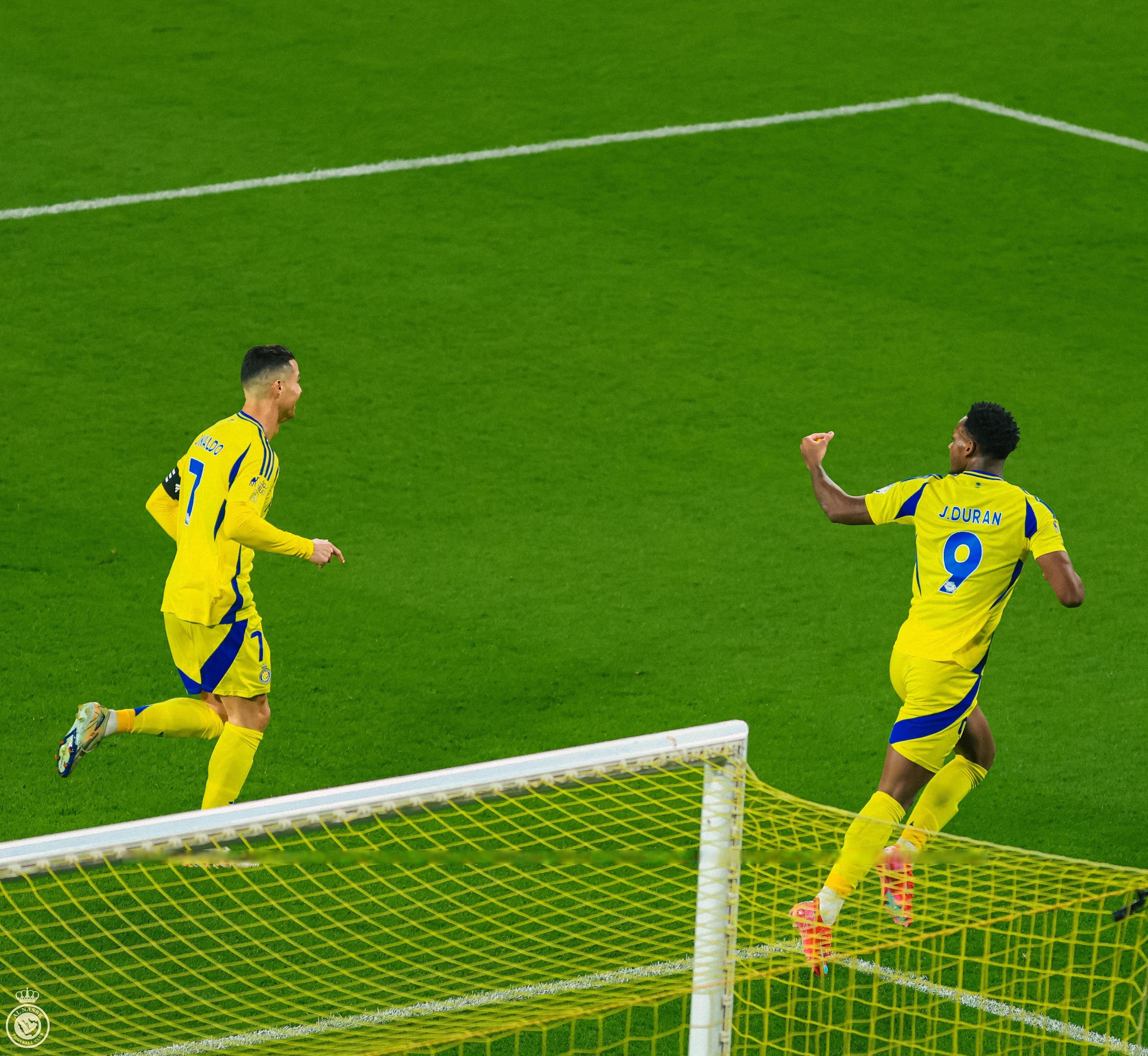 熊猫体育平台-匈牙利队在比赛中击败罗马尼亚队,获得胜利