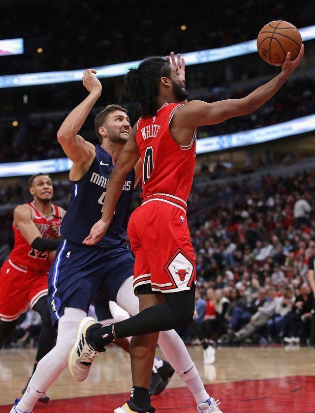 熊猫体育直播-包含公牛队后卫因伤缺席,困难重重的词条