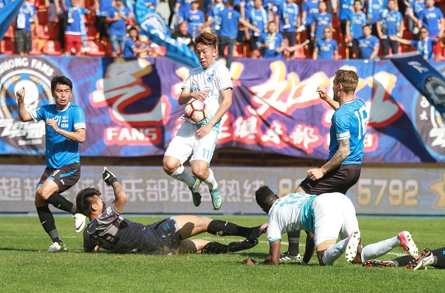 熊猫直播tv-包含重庆力帆备战大连一方,力争保持不败的词条