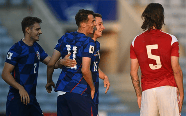 捷克队险胜克罗地亚,取得关键胜利 捷克队险胜克罗地亚,取得关键胜利