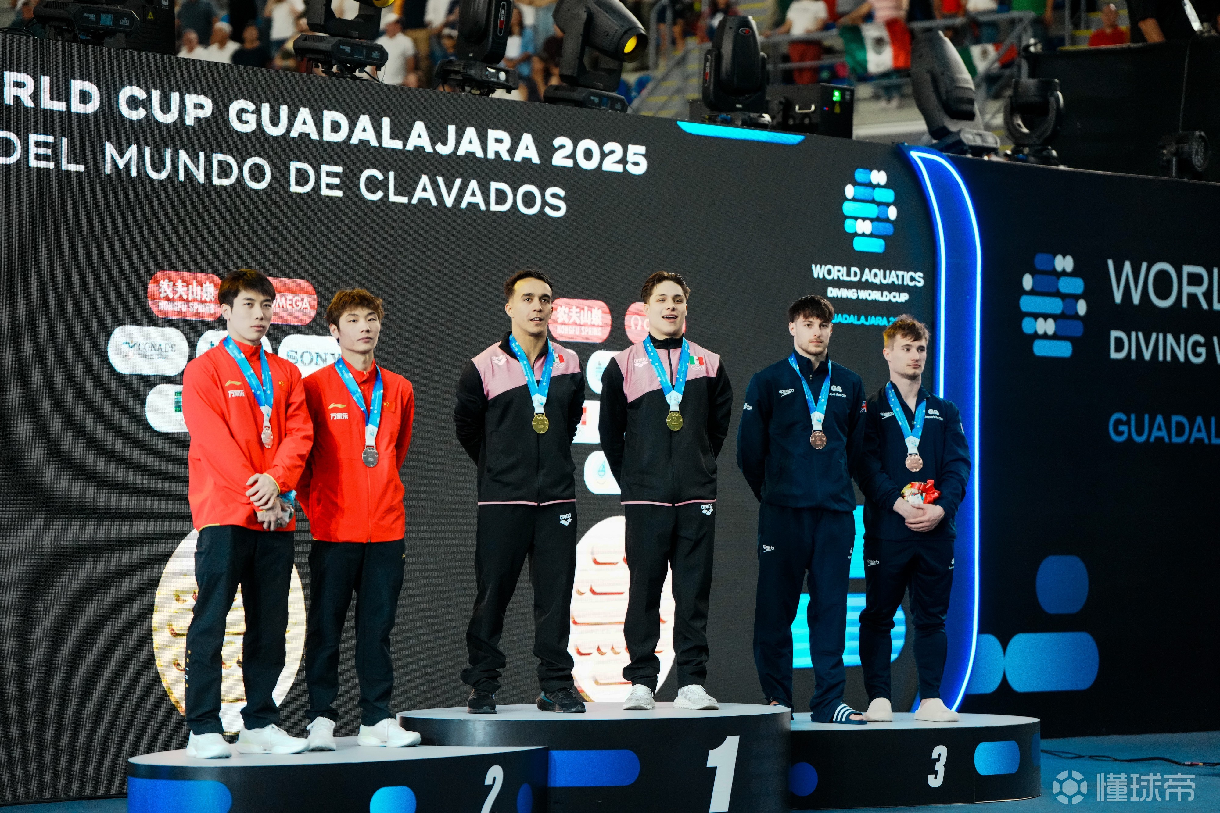 熊猫体育app-墨西哥球员在洲际锦标赛中战胜对手