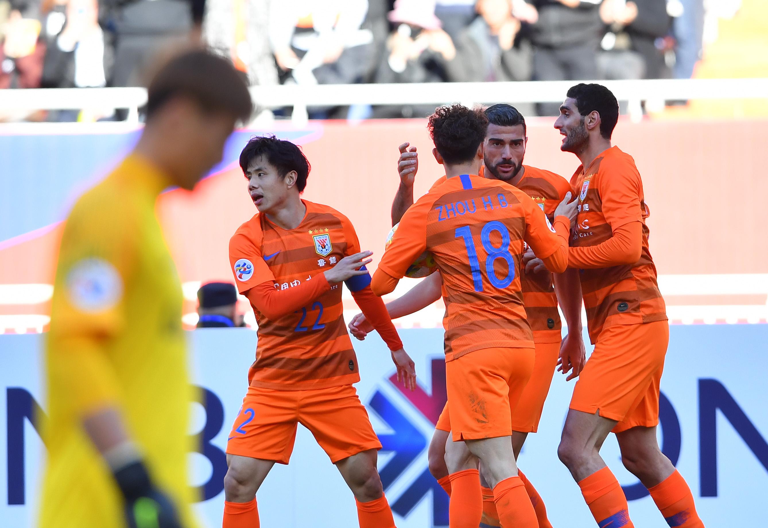 熊猫体育官方-锡耶纳客场击败对手,取得重要三分