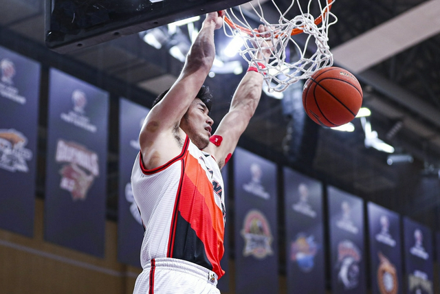 熊猫体育-瑞士男篮队员表现不俗展现实力