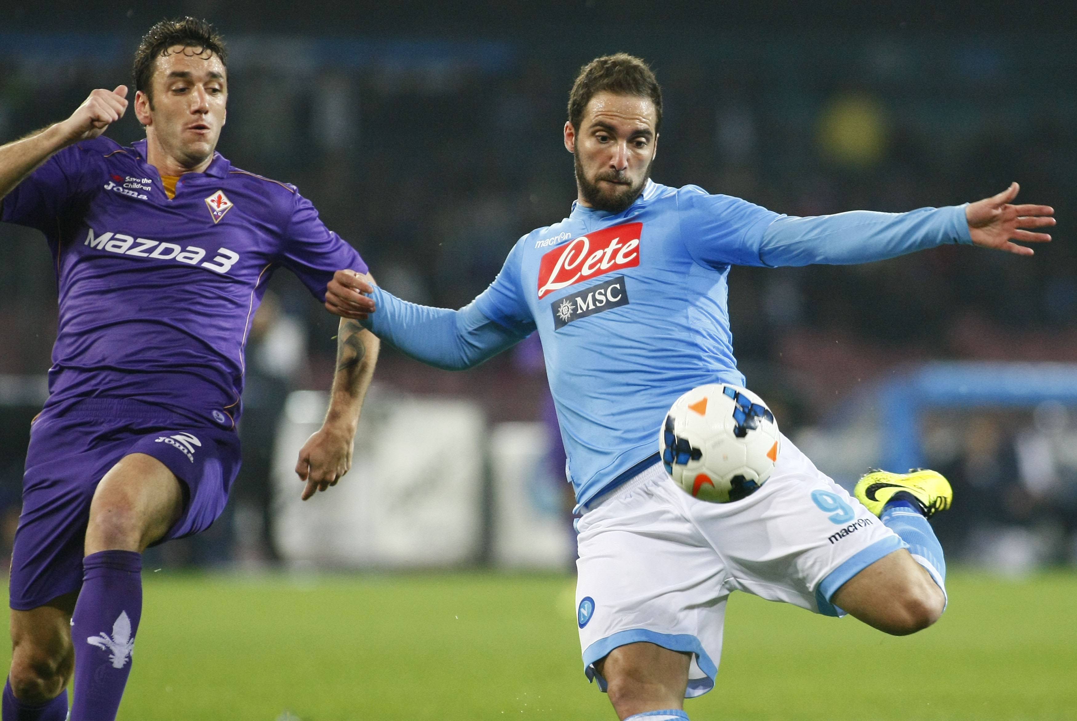 意大利之战:尤文图斯挑战那不勒斯,谁能夺冠? 意大利之战:尤文图斯挑战那不勒斯,谁能夺冠?