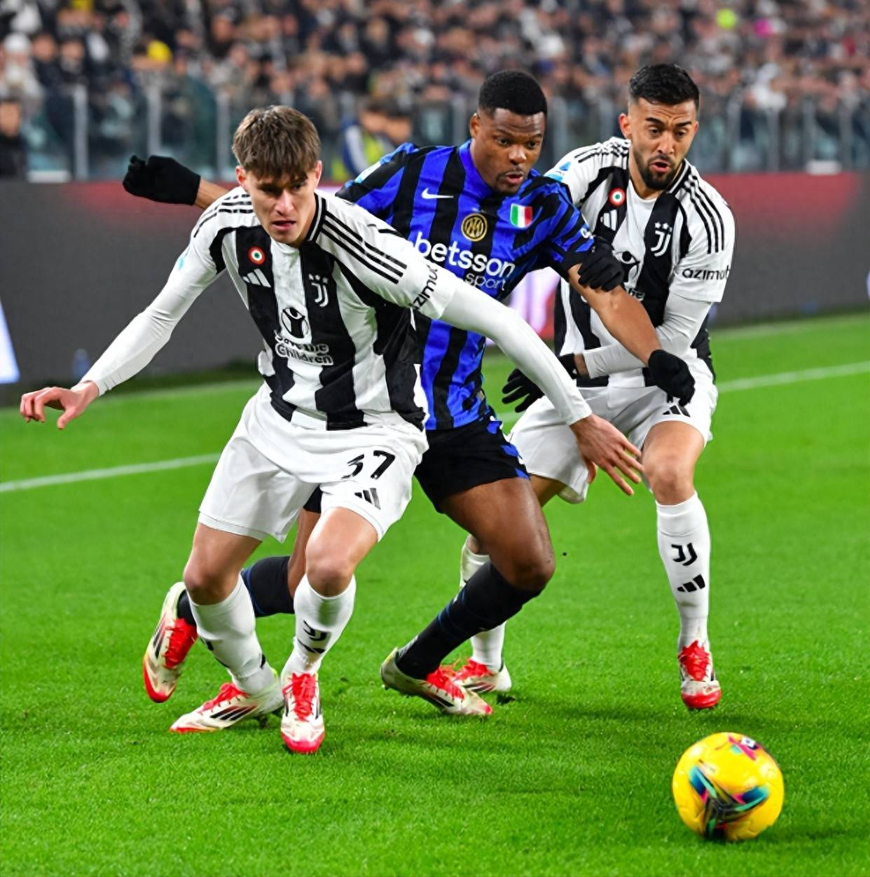 熊猫直播平台-包含国米主场惨败,尤文客场力挽狂澜的词条