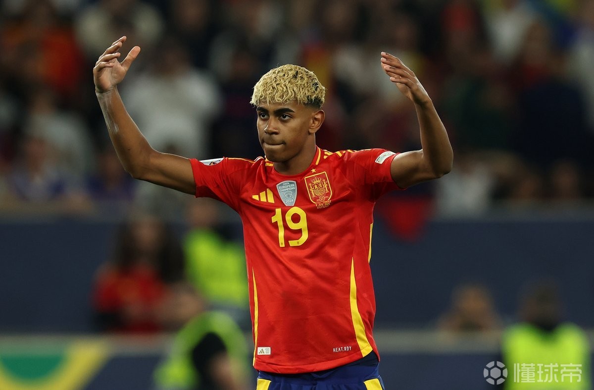 熊猫体育app-西班牙队卫冕冠军,欧预赛首秀告捷