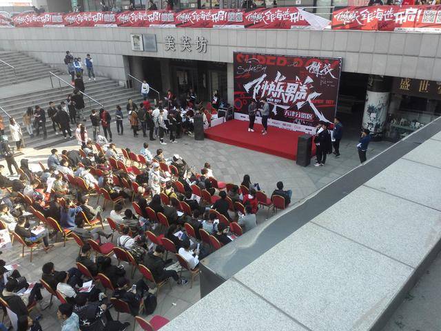 巴塞罗那全队各显神通精彩连连 巴塞罗那全队各显神通精彩连连