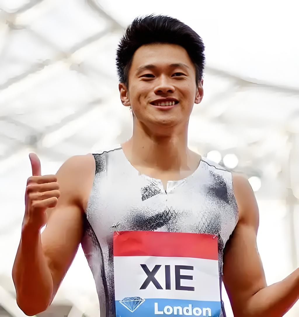 田径男子米栏半决赛，中国选手凭实力晋级