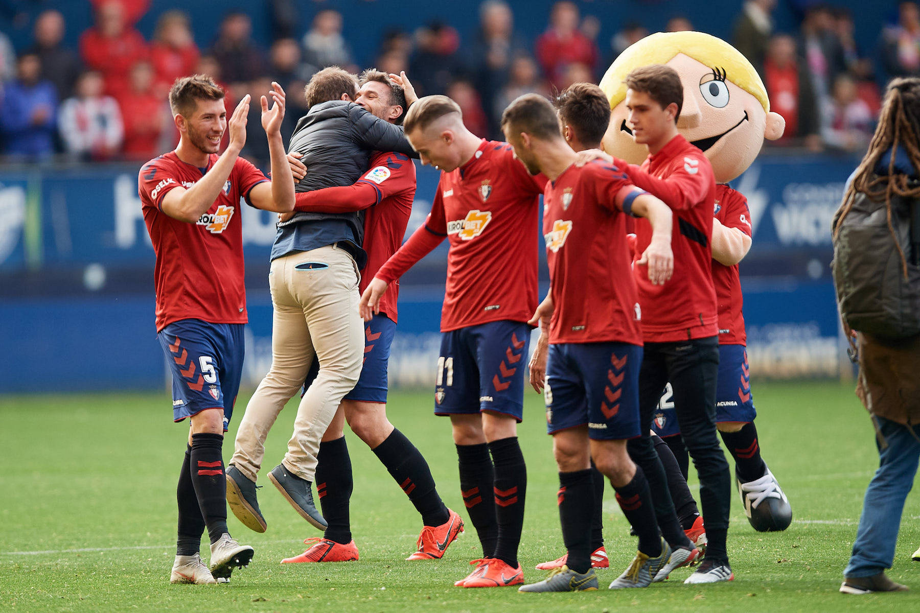 奥萨苏纳遭遇连败,危机愈演愈烈 奥萨苏纳遭遇连败,危机愈演愈烈