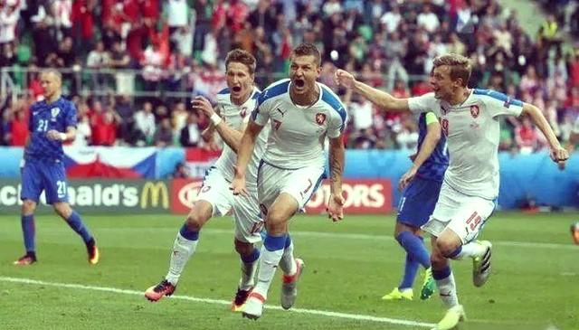 熊猫体育官方-欧预赛强队对决迷人,各队争夺胜利