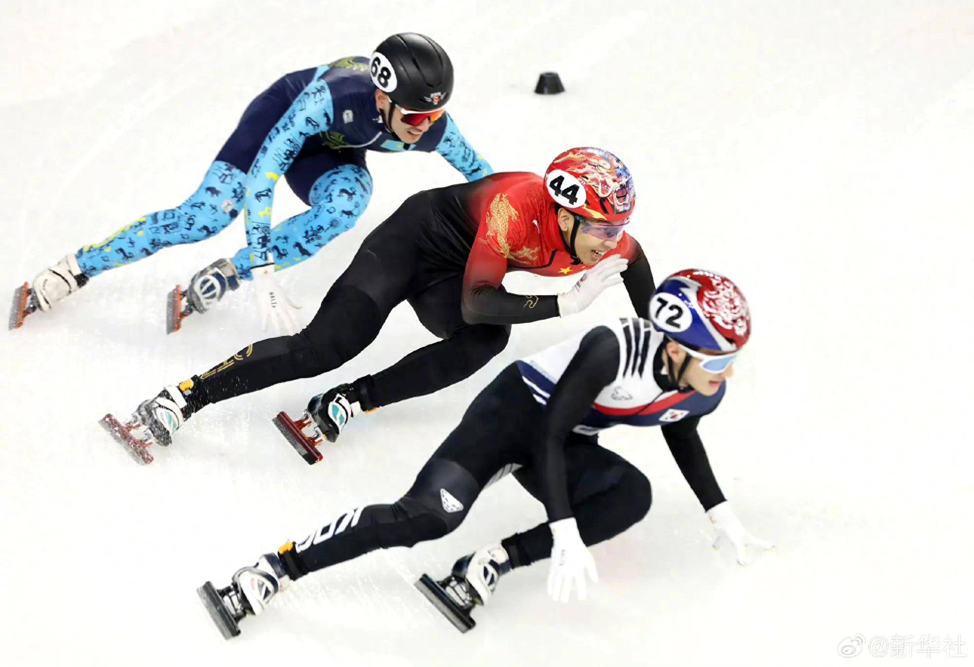 熊猫直播-短道速滑队团队配合完美,再获金牌的简单介绍
