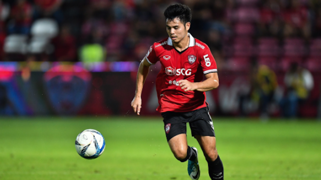 泰国超级联赛强强对决,球队为荣誉拼搏 泰国超级联赛强强对决,球队为荣誉拼搏