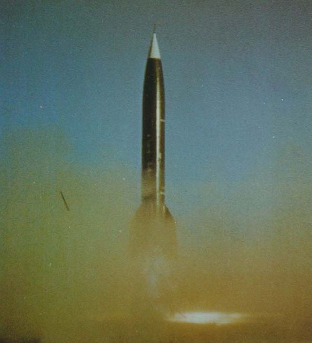 东郊日薄,足球巨擘英华灿烂 东郊日薄,足球巨擘英华灿烂