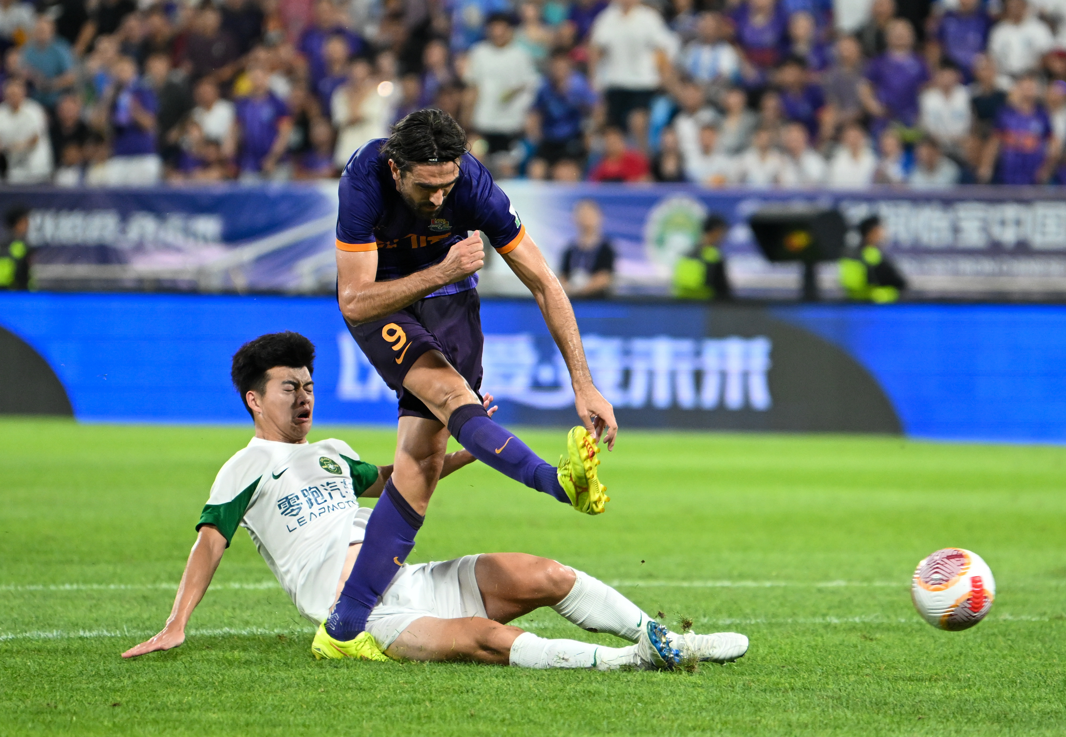 熊猫体育平台-中超比赛引发球迷热议,国内足球风头无两的简单介绍