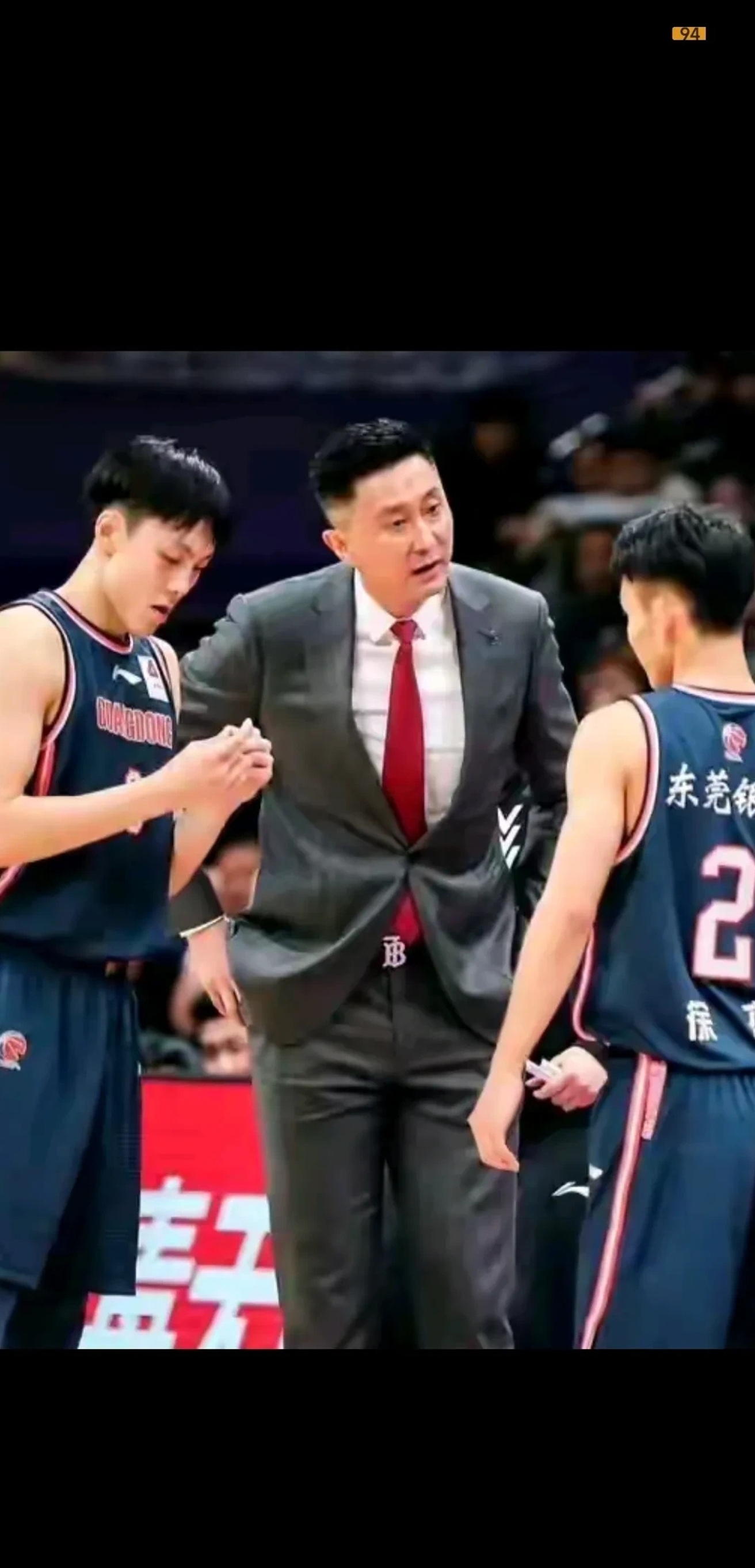 熊猫直播平台-山东男篮在场上取得优势,成功获胜