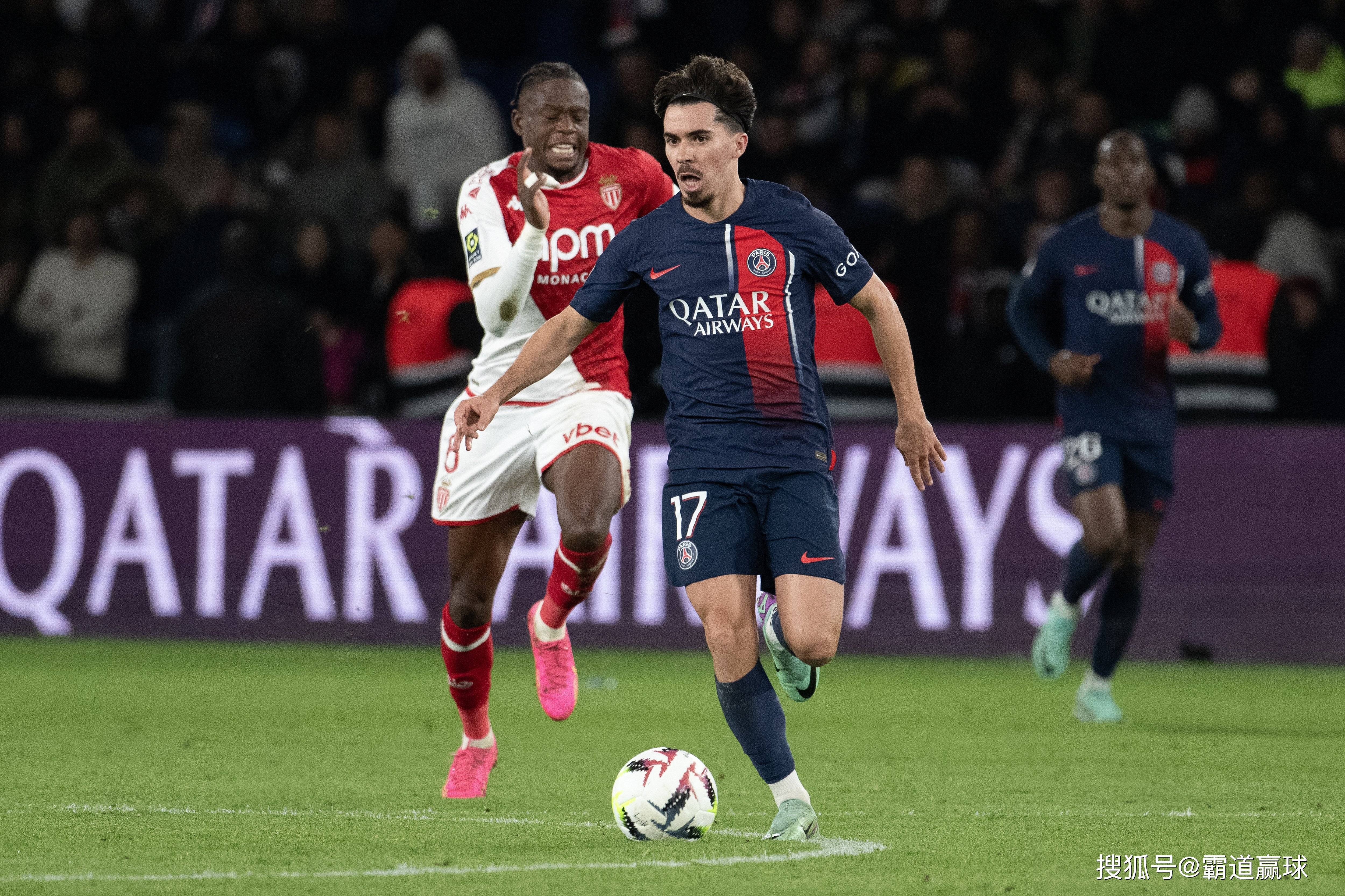 熊猫体育官方网站-巴黎圣日耳曼客场惨败,排名下滑