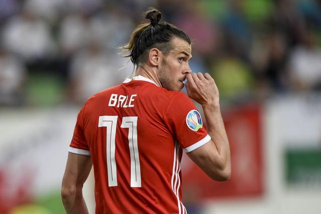 熊猫体育app-阿贾克斯向胜利迈进,势不可挡