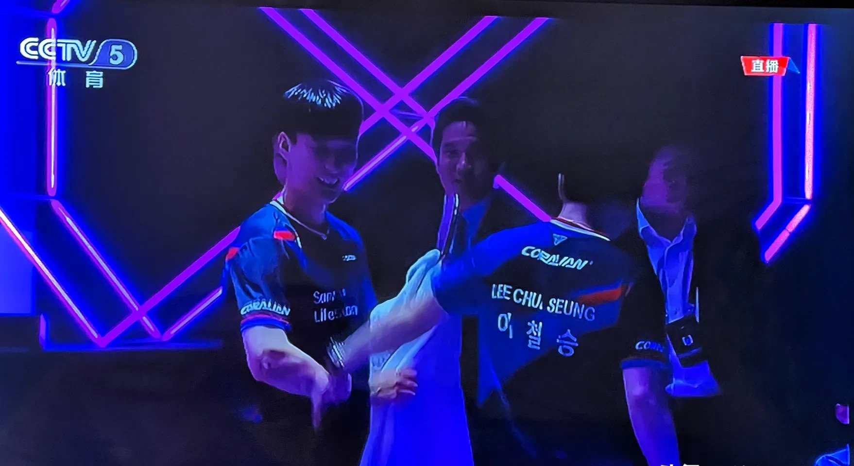 熊猫体育官方网站-韩国球队遭遇挑战,成功晋级强