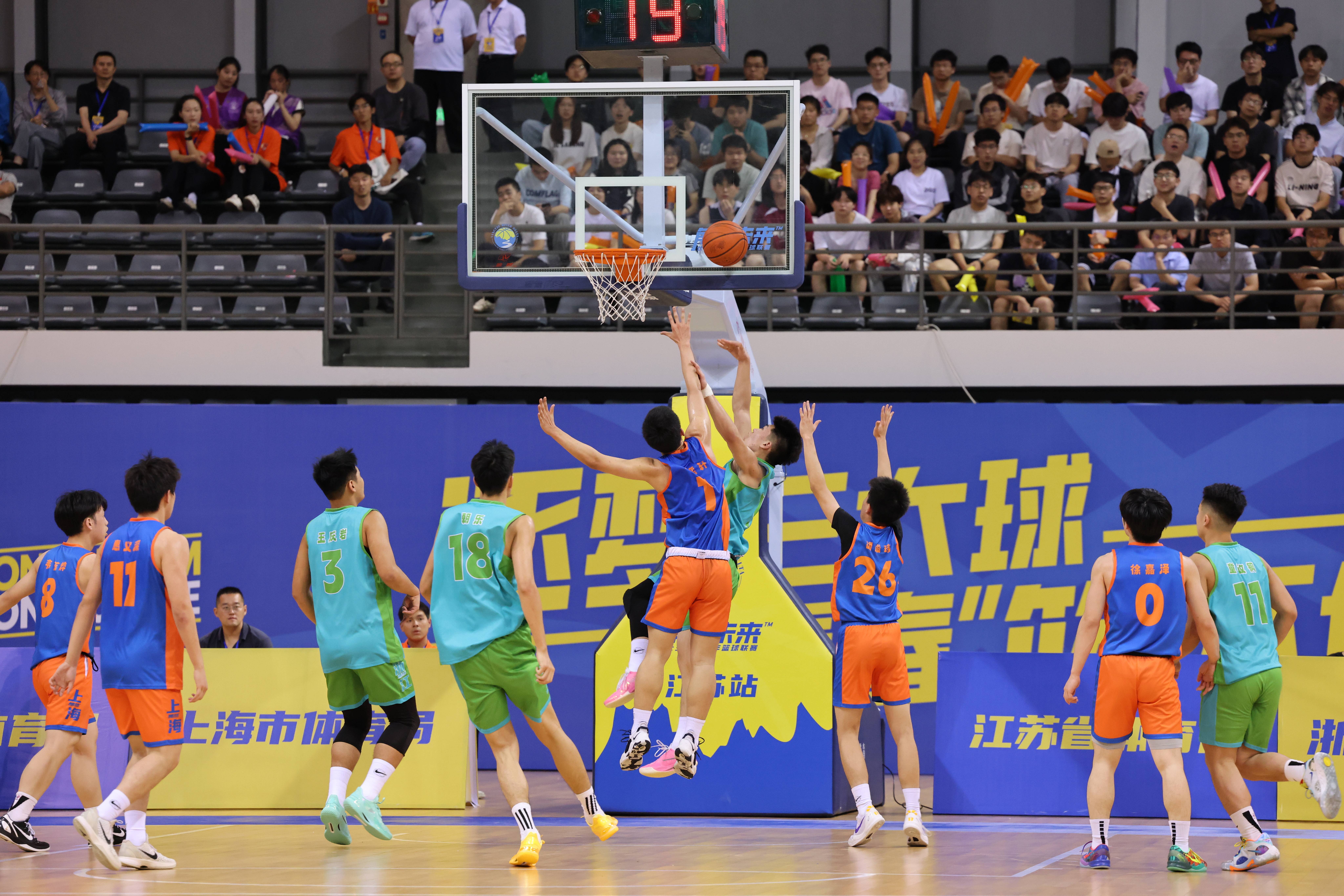 熊猫直播平台-江苏队以团队努力,主场击败河南队获得胜利